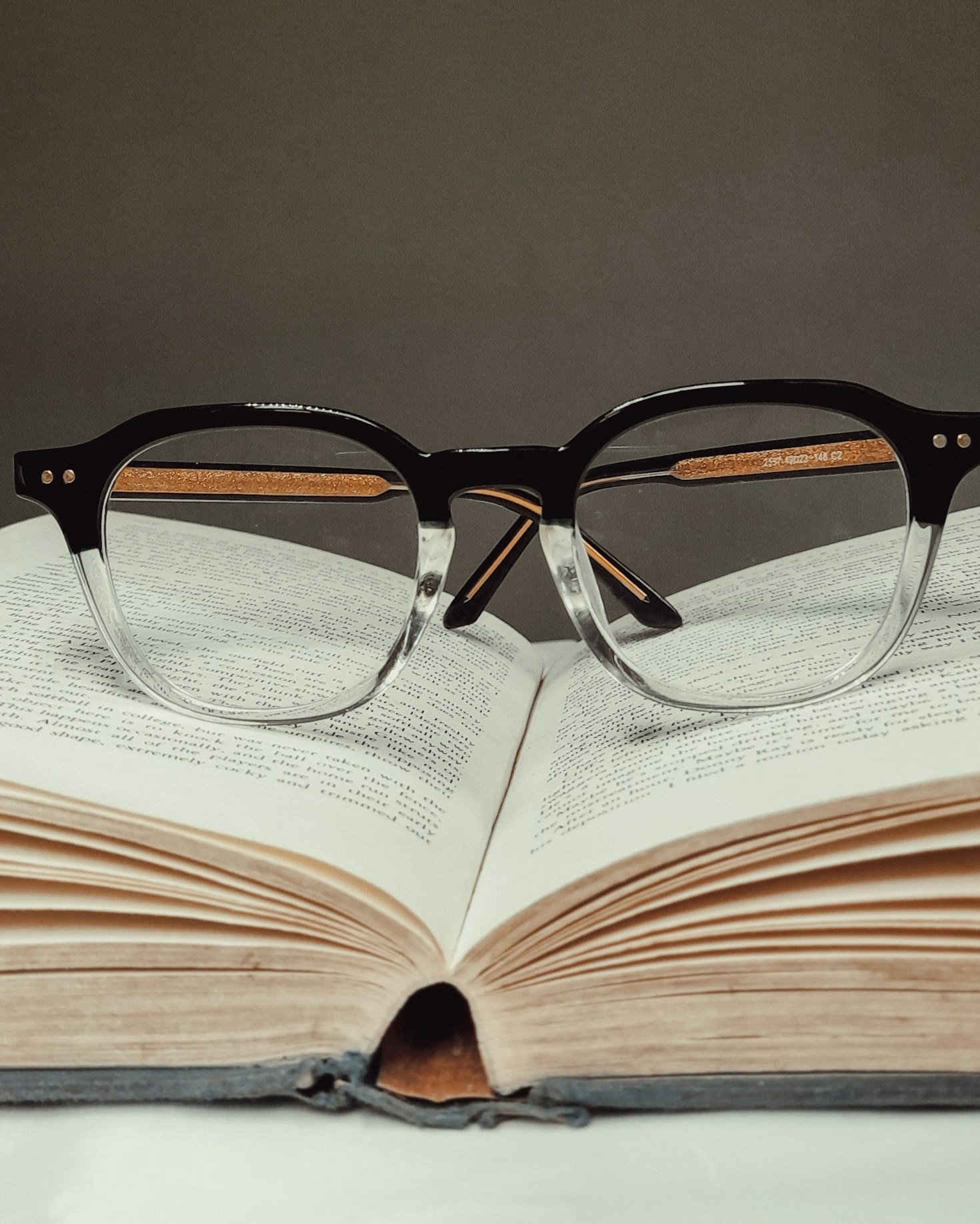 Why Minimalism Enhances Poetic Expression